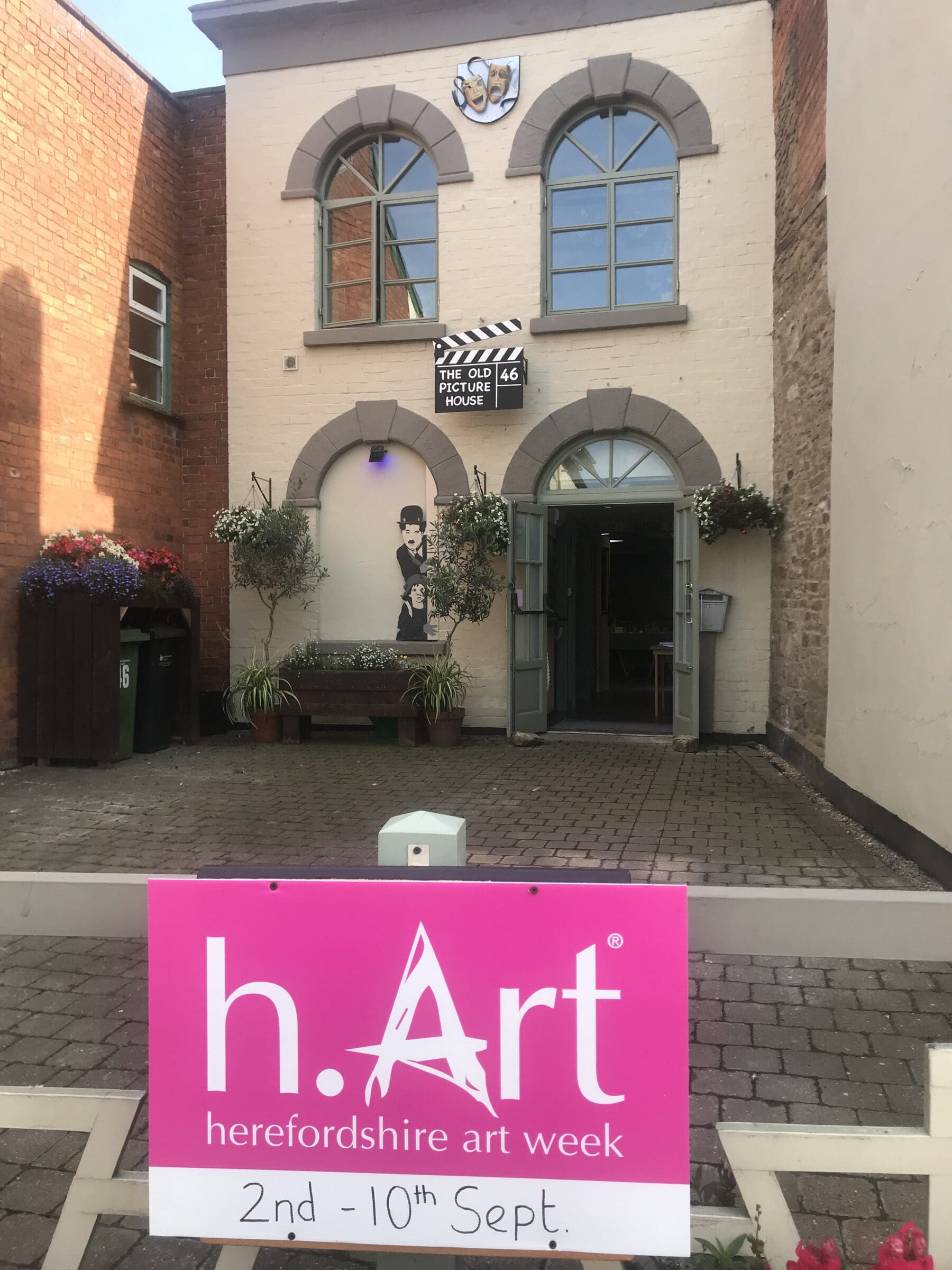 h.Art