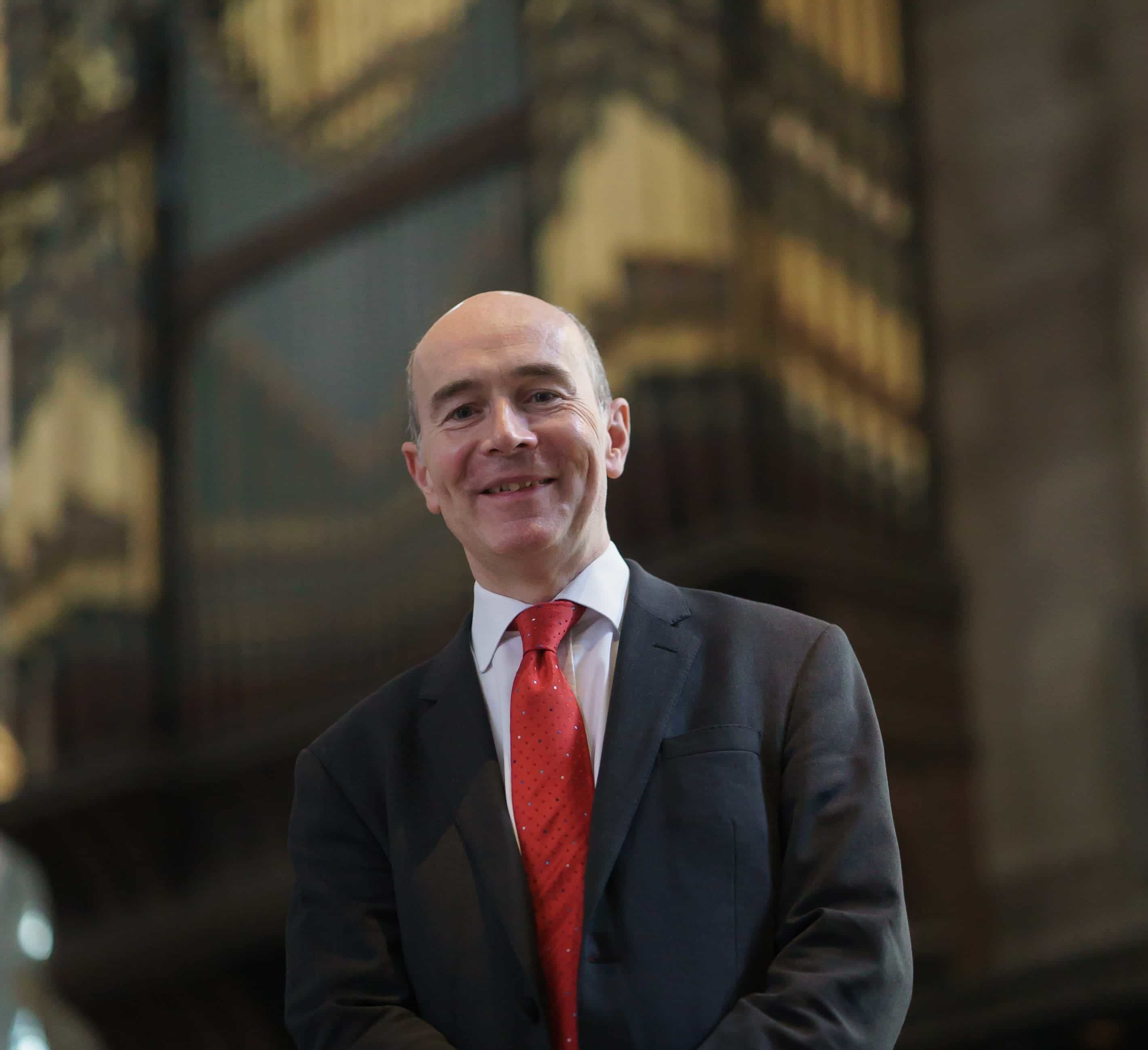 Peter Dyke at Hereford Cathedral Christmas Sparkle Organ Concert