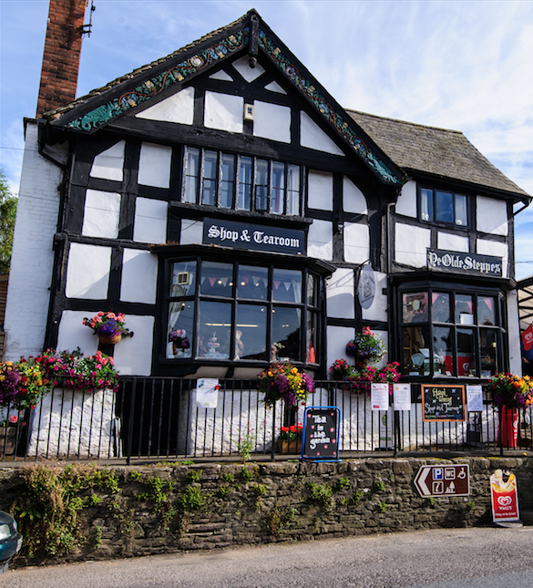 black and white tour herefordshire