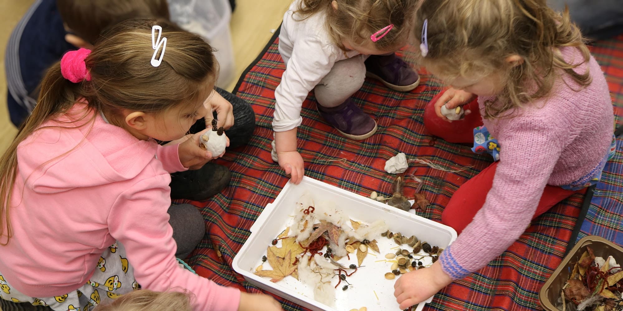 Hereford Library Winter Craft and messy play for children under 12