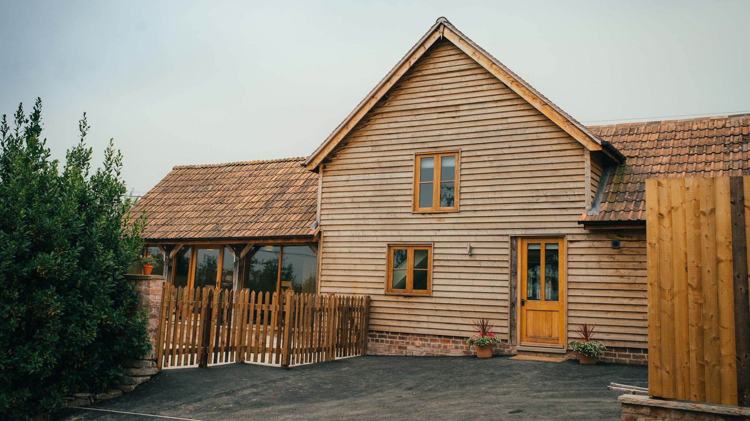exterior lower house barn
